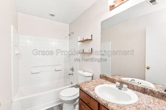 Building Photo - 5177 Pelican St