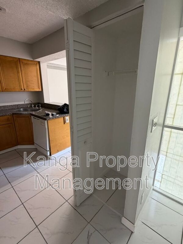 Building Photo - 11449 NW 35th St