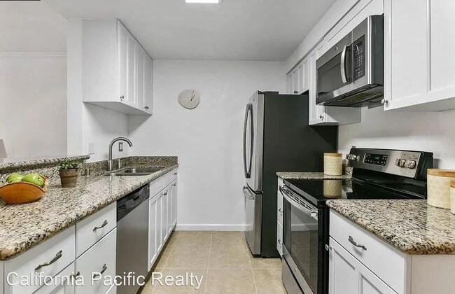 Building Photo - 77 Fairmount Ave