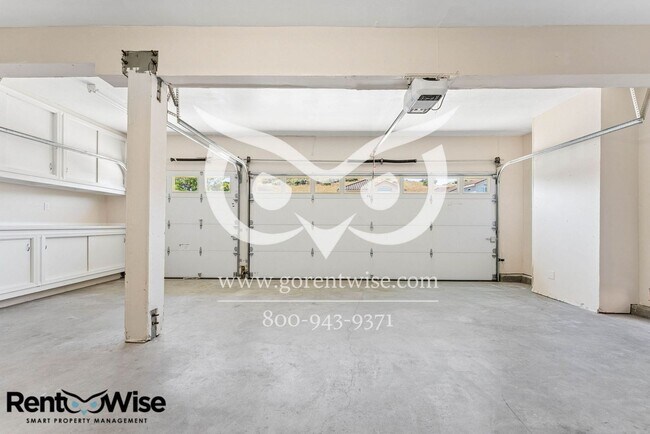 Building Photo - 406 Grenadine Way