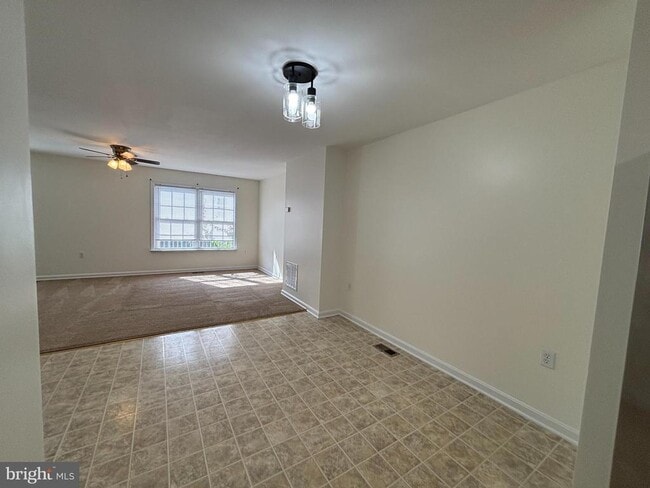 Building Photo - 72 Mabel Ln