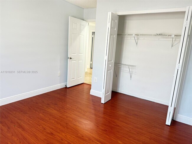 Building Photo - 2146 SW 103rd Pl