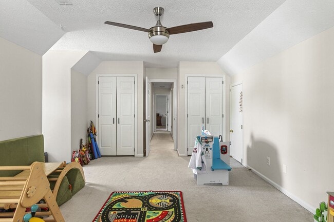 Building Photo - Inviting Jacksonville Home Near Shopping, Dining & Everyday Conveniences