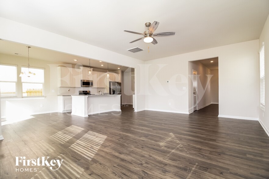 Building Photo - 304 Ashborne Ln
