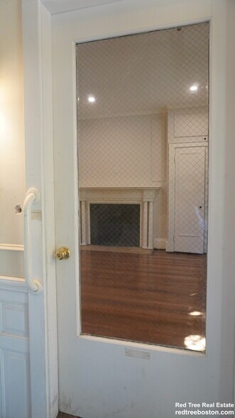 Building Photo - 1712 Beacon St