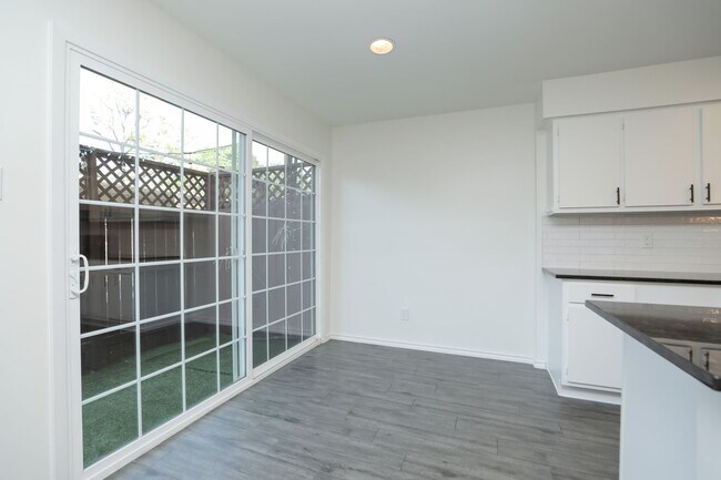 Building Photo - 5800 Lumberdale Rd
