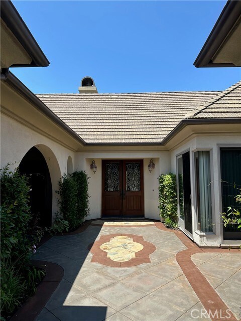 Building Photo - 25351 Mustang Dr