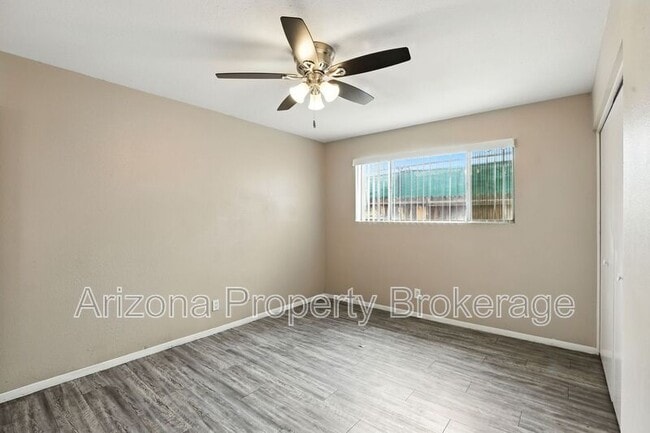 Building Photo - 111 N Flint Cir