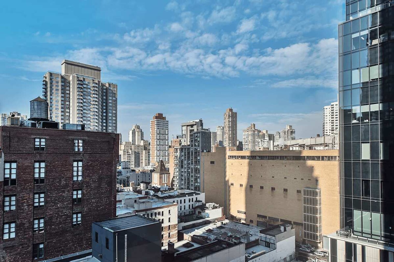 Building Photo - 525 E 72nd St