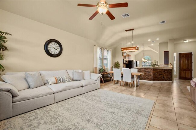 Building Photo - 2820 Garnet Ridge Dr