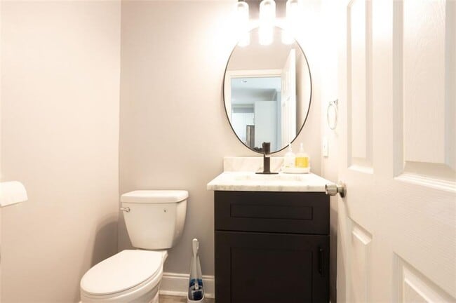 Building Photo - 4867 Pinnacle Dr