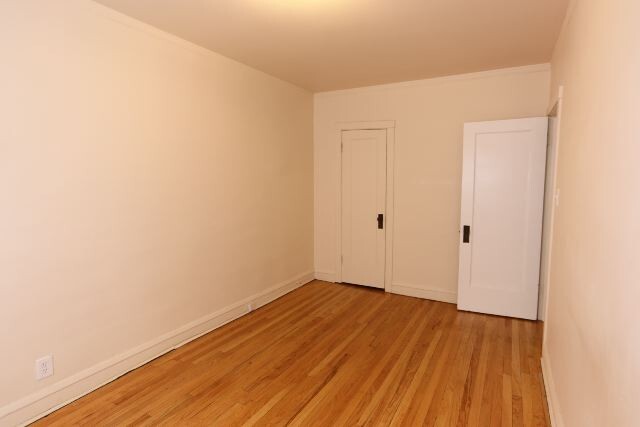 Building Photo - 2115 W Ainslie