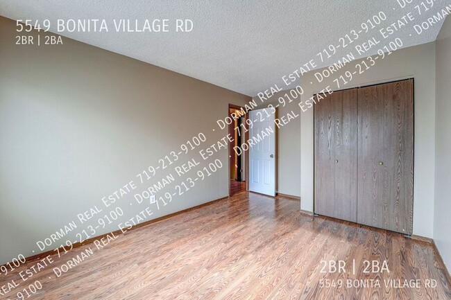 Building Photo - 5549 Bonita Village Rd