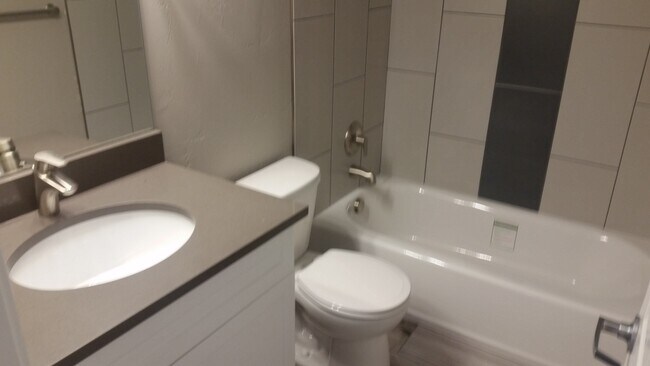 Building Photo - 10 W 1200 S