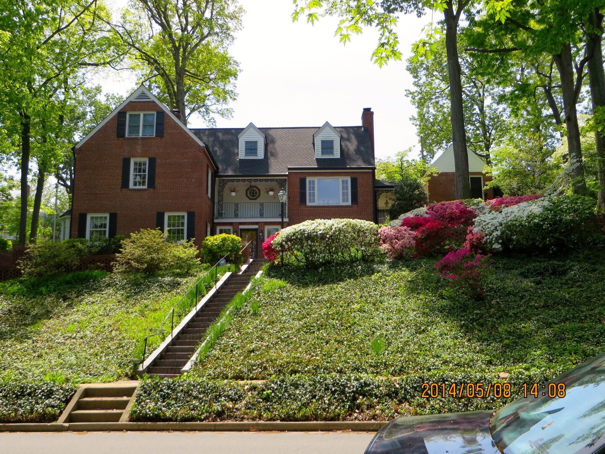 Building Photo - 1044 26th St S