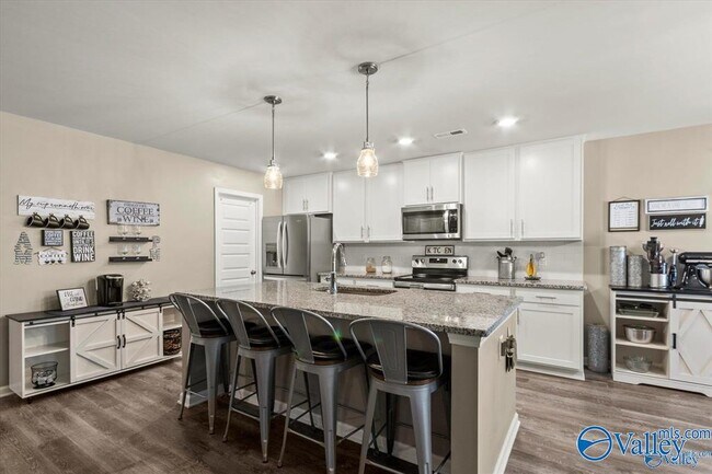 Building Photo - 111 Waltrip Dr