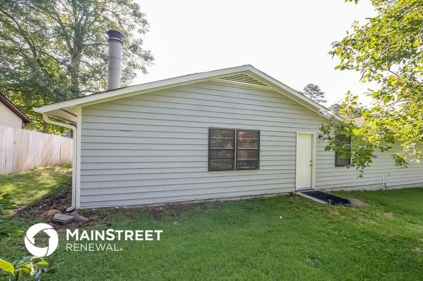 Building Photo - 3790 Creekview Cir