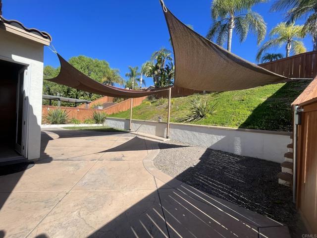 Building Photo - 593 Lone Oak Pl