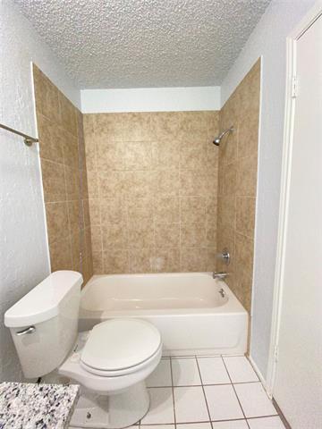 Building Photo - 5504 Pineridge Dr