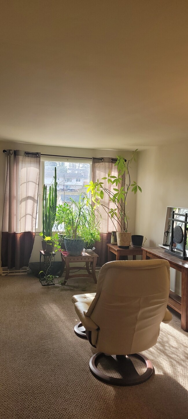 Building Photo - 6106 Hellen Lee Dr