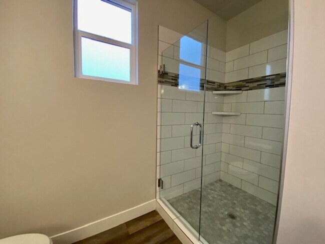 Building Photo - 438 N Stone Mountain Dr