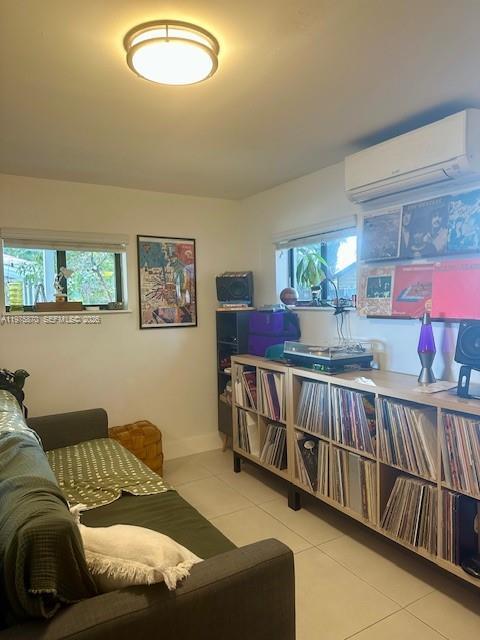 Building Photo - 1750 NE 144th St