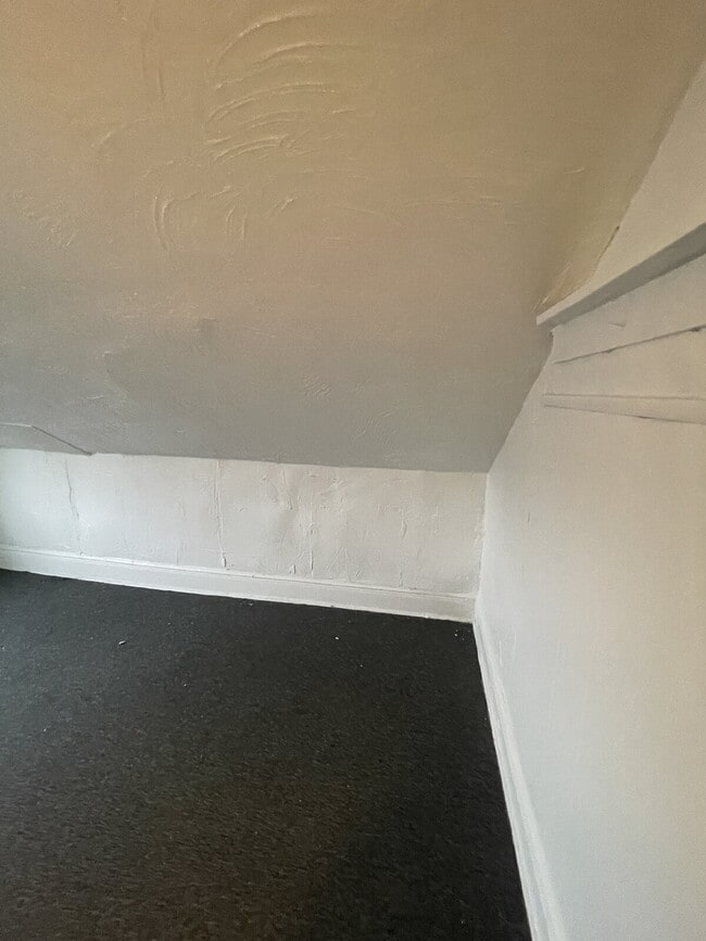 Building Photo - Charming 2-Bedroom Rental Home in Greensburg