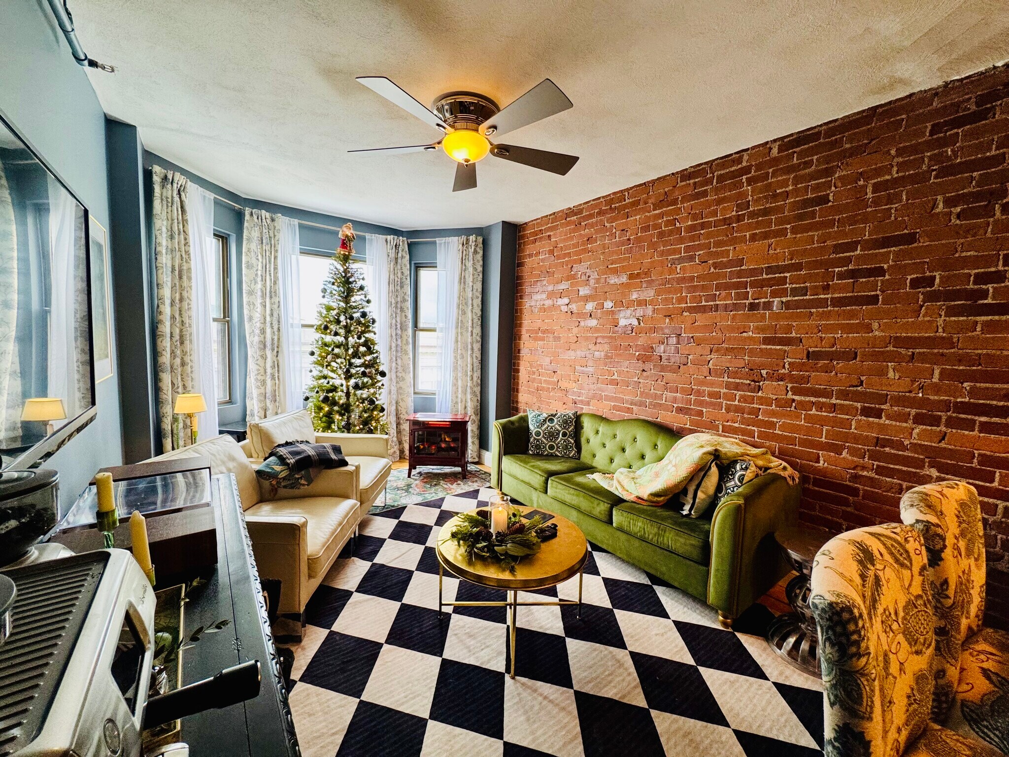 Building Photo - 265 Atwells Ave