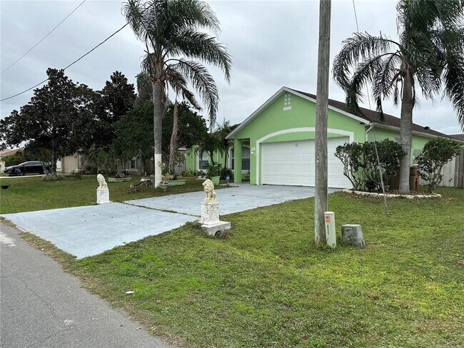 Primary Photo - 304 Alegriano Ct