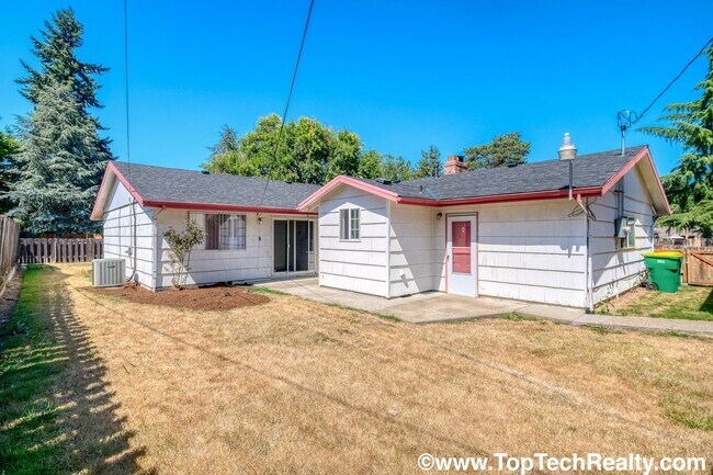 Building Photo - 14390 SW Furlong Way