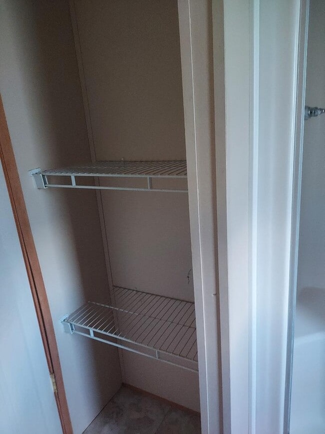 Building Photo - 122 Rd 3050