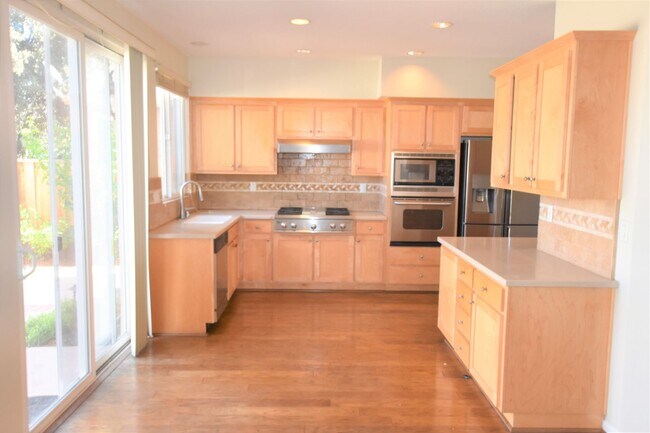 Building Photo - Gorgeous Home in Desirable Los Gatos: Four Bedrooms, Two and One-Half Bathrooms SFR