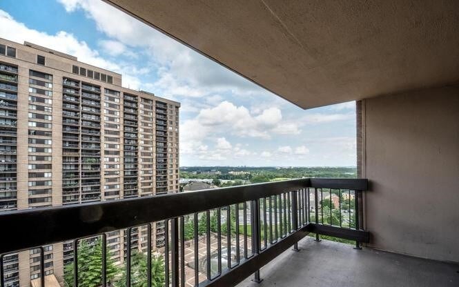Building Photo - 3705 S George Mason Dr