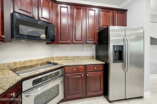 Building Photo - 4300 S Beach Pkwy