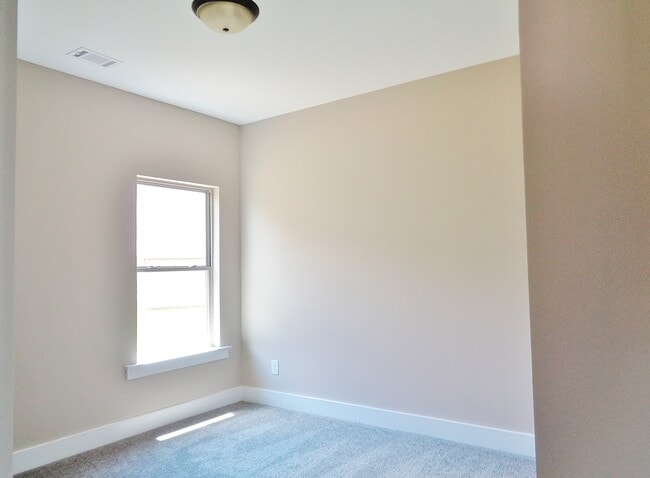 Building Photo - Home for Rent in Tuscaloosa, AL... Available to View Now!!!