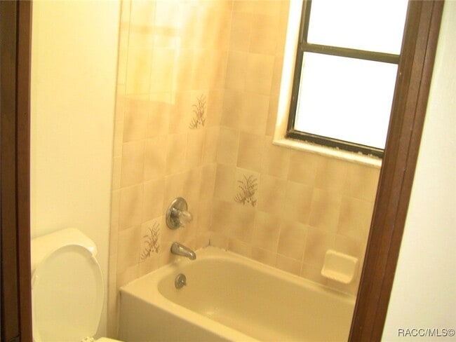 Building Photo - 109 Wright St