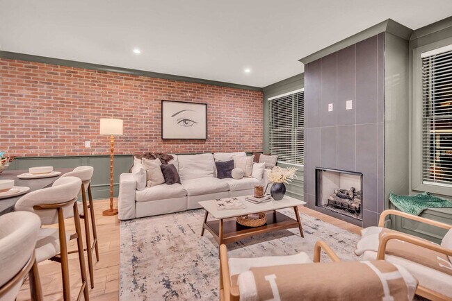 Building Photo - 1701 Portland Ave