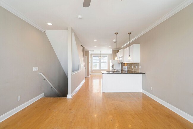 Building Photo - 3 bedroom, 2 1/2 bath unfurnished Townhouse located in Surf City-Ocean views