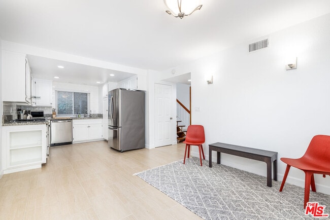 Building Photo - 29202 Heathercliff Rd