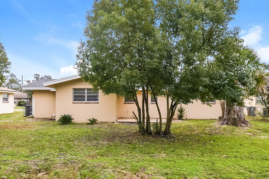 Building Photo - 4415 Argentine Dr N