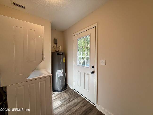 Building Photo - 2516 Horseshoe Bend Rd