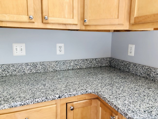 beautiful granite counter tops - 2729 Gallows Rd