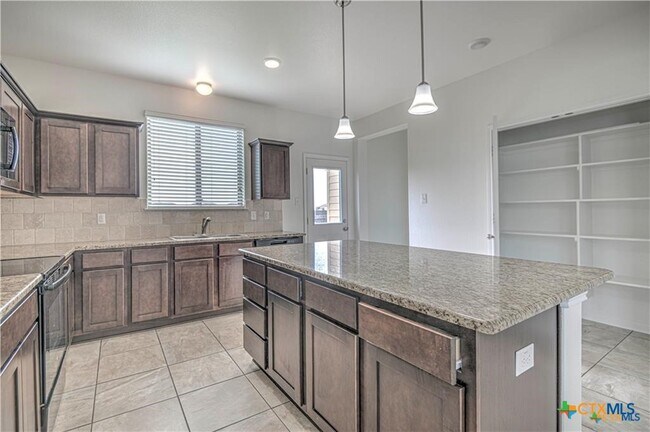 Building Photo - 1070 Spring Terrace Loop