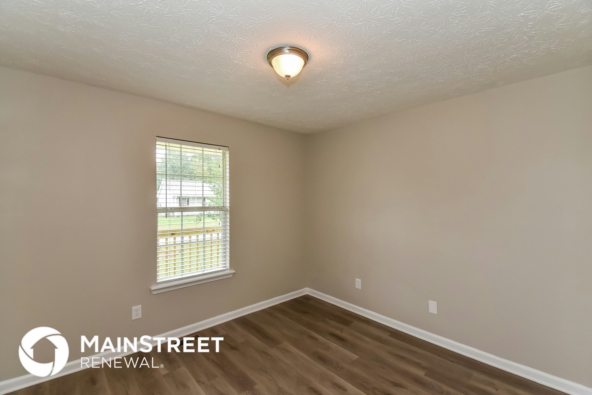 Building Photo - 75 Beechwood Ln