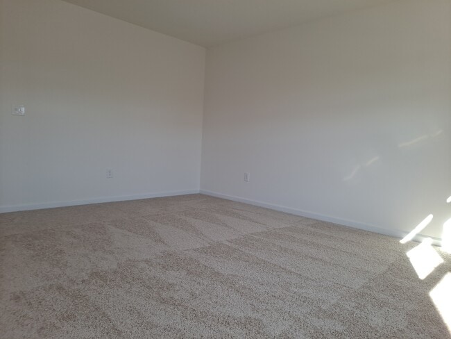 Building Photo - 144 Ibis Loop