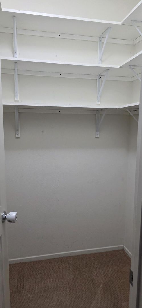 Building Photo - Beautiful Solar Home in Jurupa Valley Available Now!