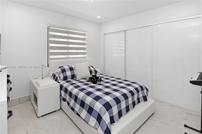 Building Photo - 14211 SW 31st St