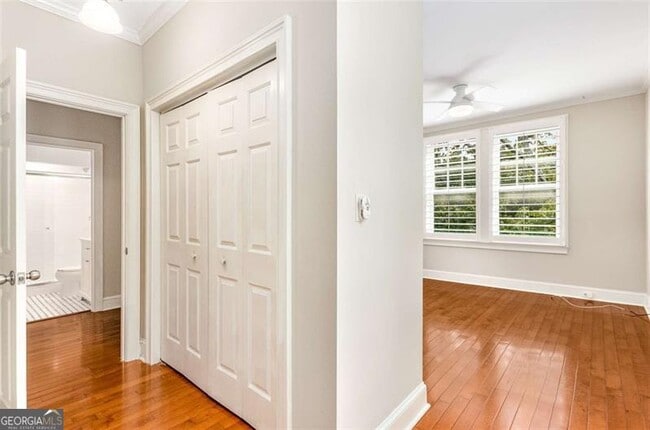 Building Photo - 2840 Peachtree Rd