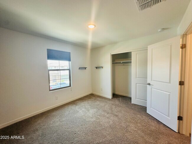 Building Photo - 7425 W Nicolet Ave
