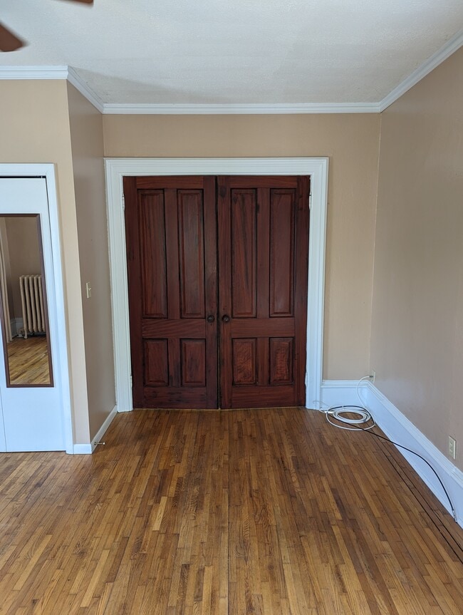 Building Photo - 202 W Cherokee Ave